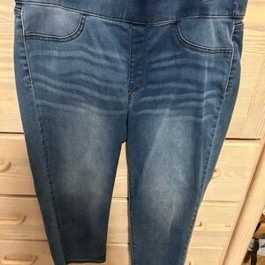 Sonoma Blue Capri Jeans